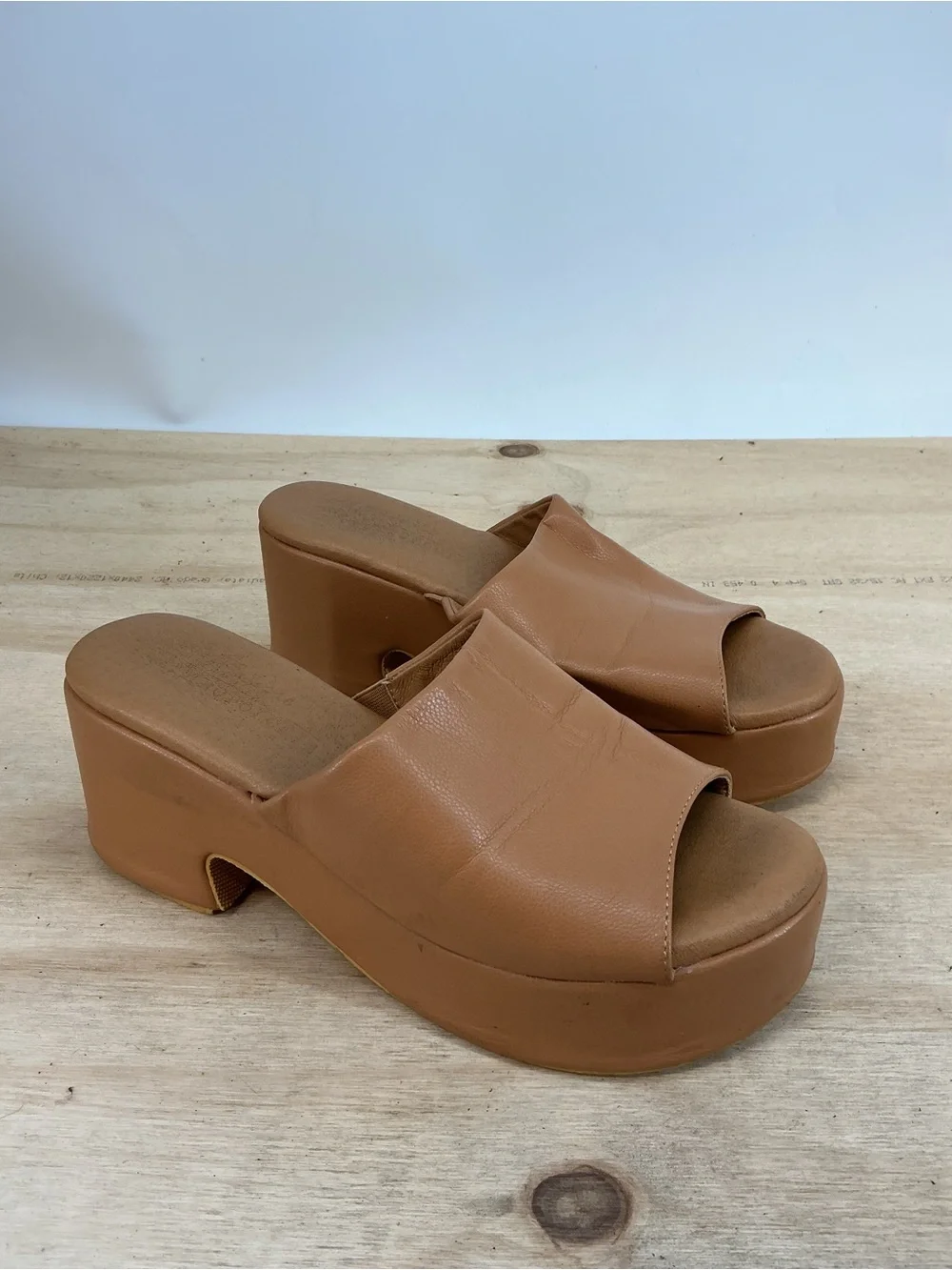 Anthropologie Tan Platform Slide Mules Size 10